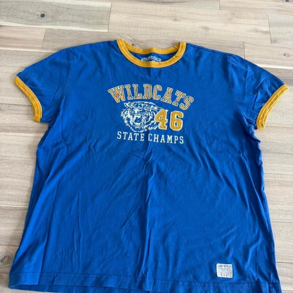 Blue and yellow Aeropostale Wildcats shirt Sz L